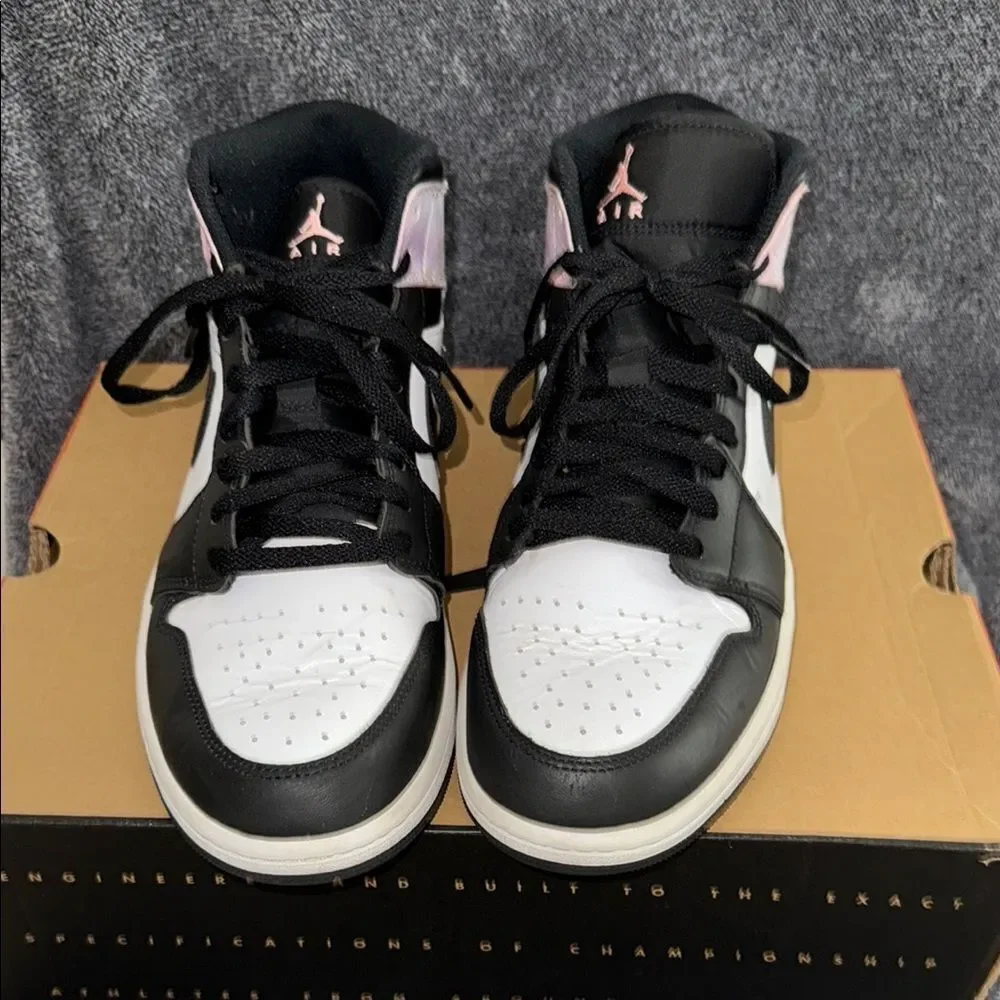 Air Jordan Retro 1 Black White purple Shoes